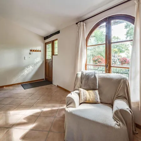 Cosy With Private Pool Сasa de vacaciones Touffailles