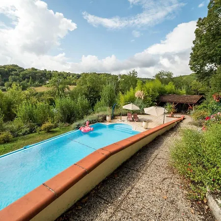 Cosy With Private Pool Сasa de vacaciones Touffailles
